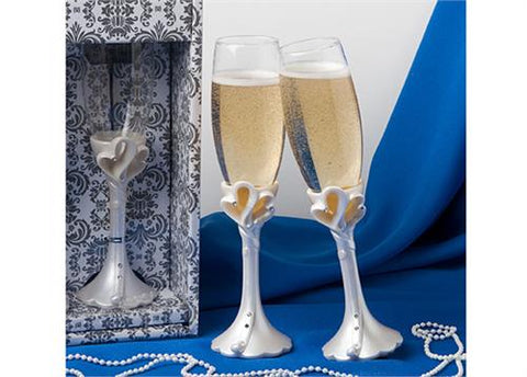Interlocking Hearts Design Champagne Flutes