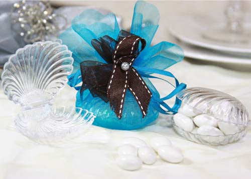 Clear Plastic Clam Shell Favor - 12 Pieces 