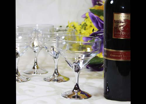 Plastic Goblets With Silver Vase (12 Pieces)