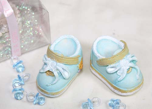 Poly Resin Baby Shoes White And Blue (12 Pieces)